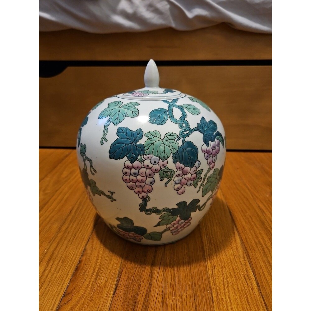 Vintage Chinoiserie Ginger Jar With Lid Purple Grape Vine & Leaves Motif 8" X 8"